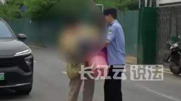 女孩七公里归途获民警护送，LOL电竞版“铁血护送”上演暖心一幕